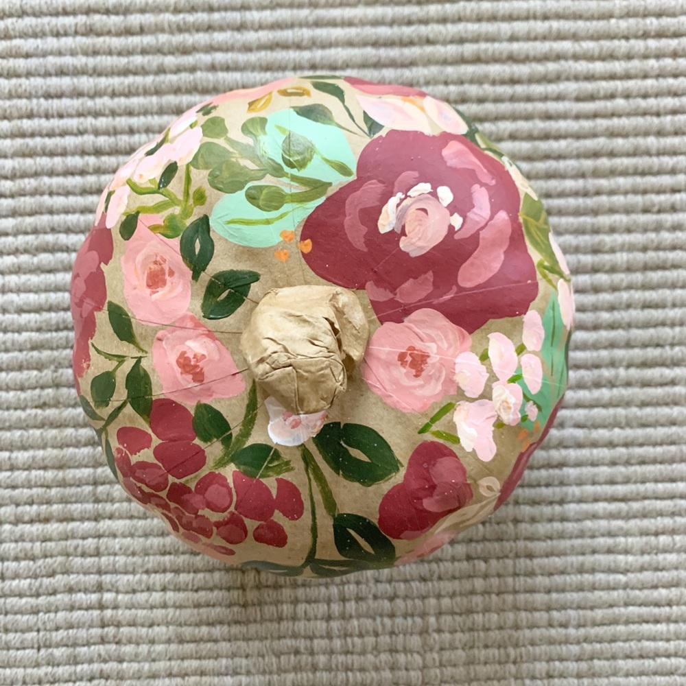 Custom painted pumpkin - Picture 4 of 4